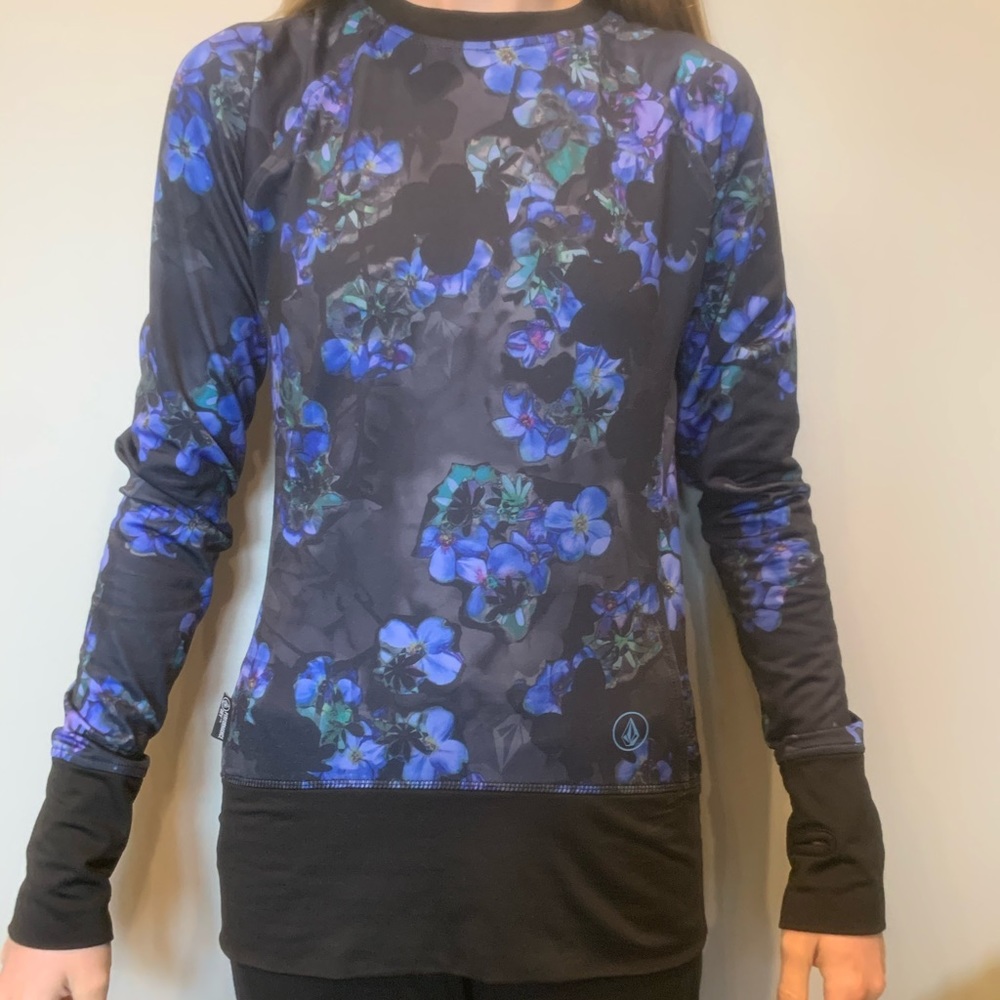volcom ski base layer.